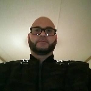 Meet your Posher, Luis